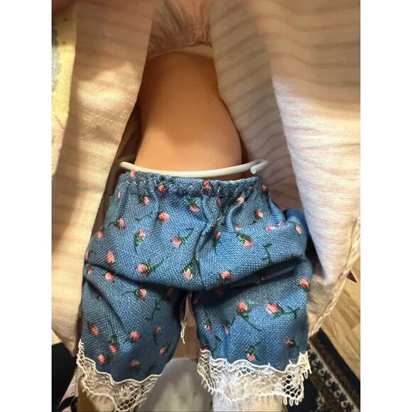 NWT Vintage Madame Alexander 8" Doll BONNET TOP WENDY 14487 With Stand - Picture 6 of 6